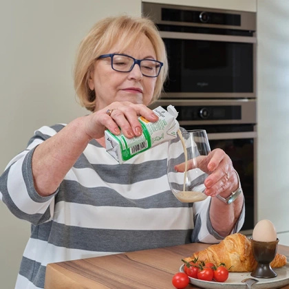 Nutrego DIA 12 x 330 ml o smaku orzechowym - płynna dieta dla diabetyków